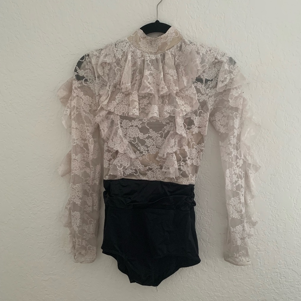 dance costume. Ballet costume. only been used once